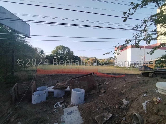 Commercial Lot - Lote Comercial para Alquilar